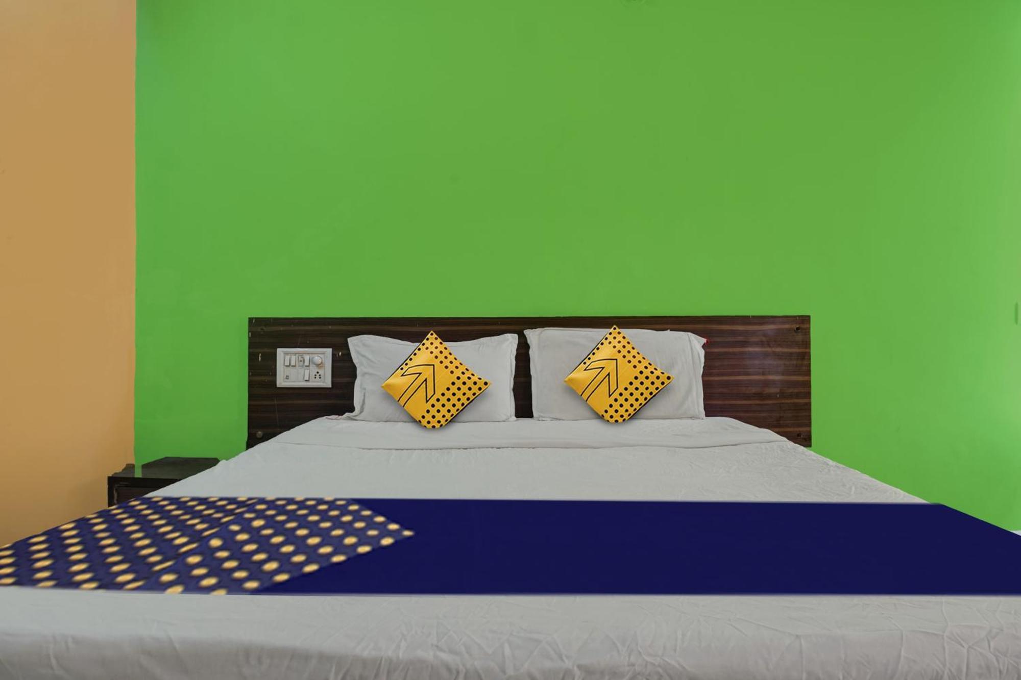 Hotel O Akash Lodge Lātūr المظهر الخارجي الصورة