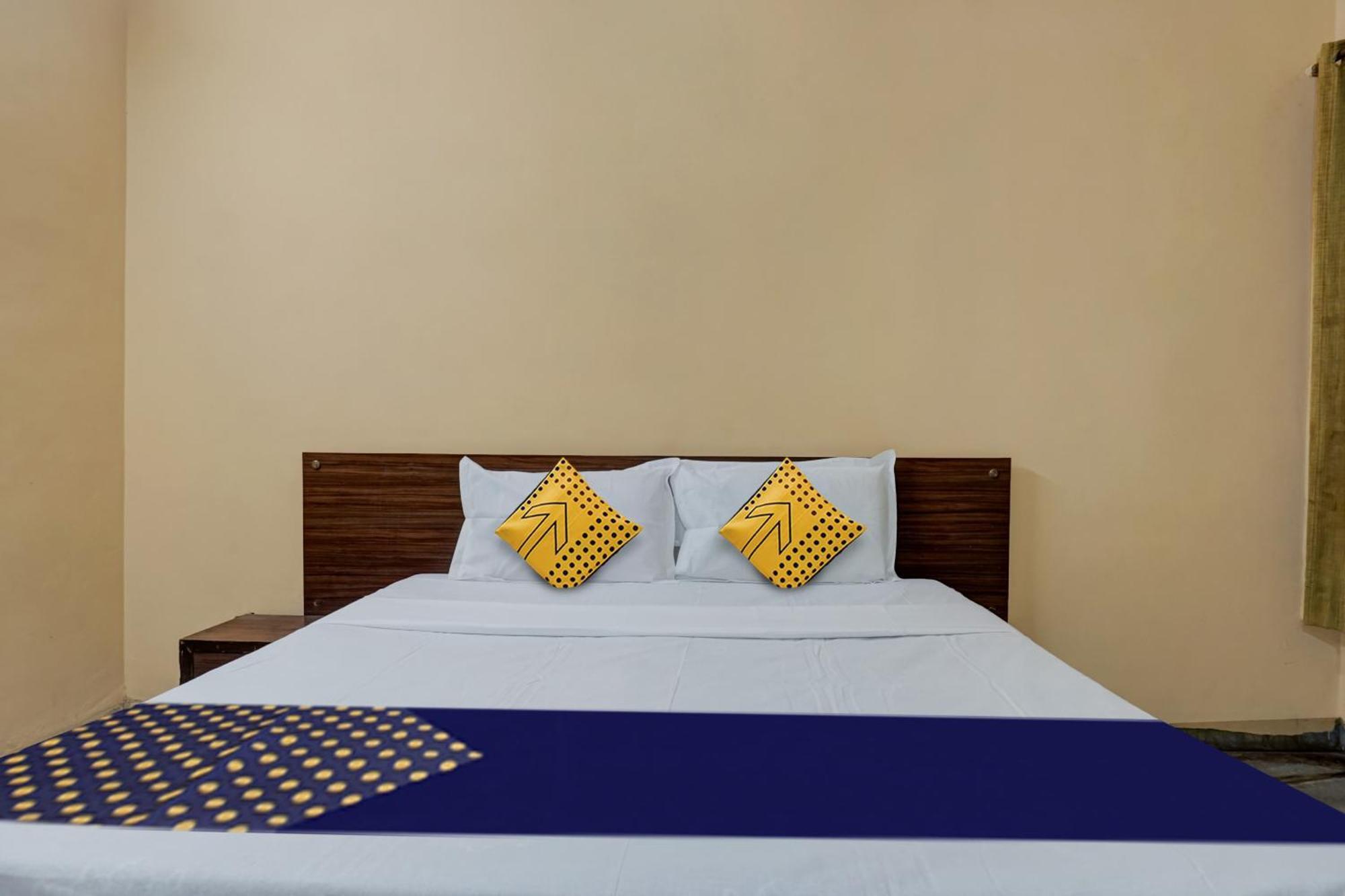 Hotel O Akash Lodge Lātūr المظهر الخارجي الصورة