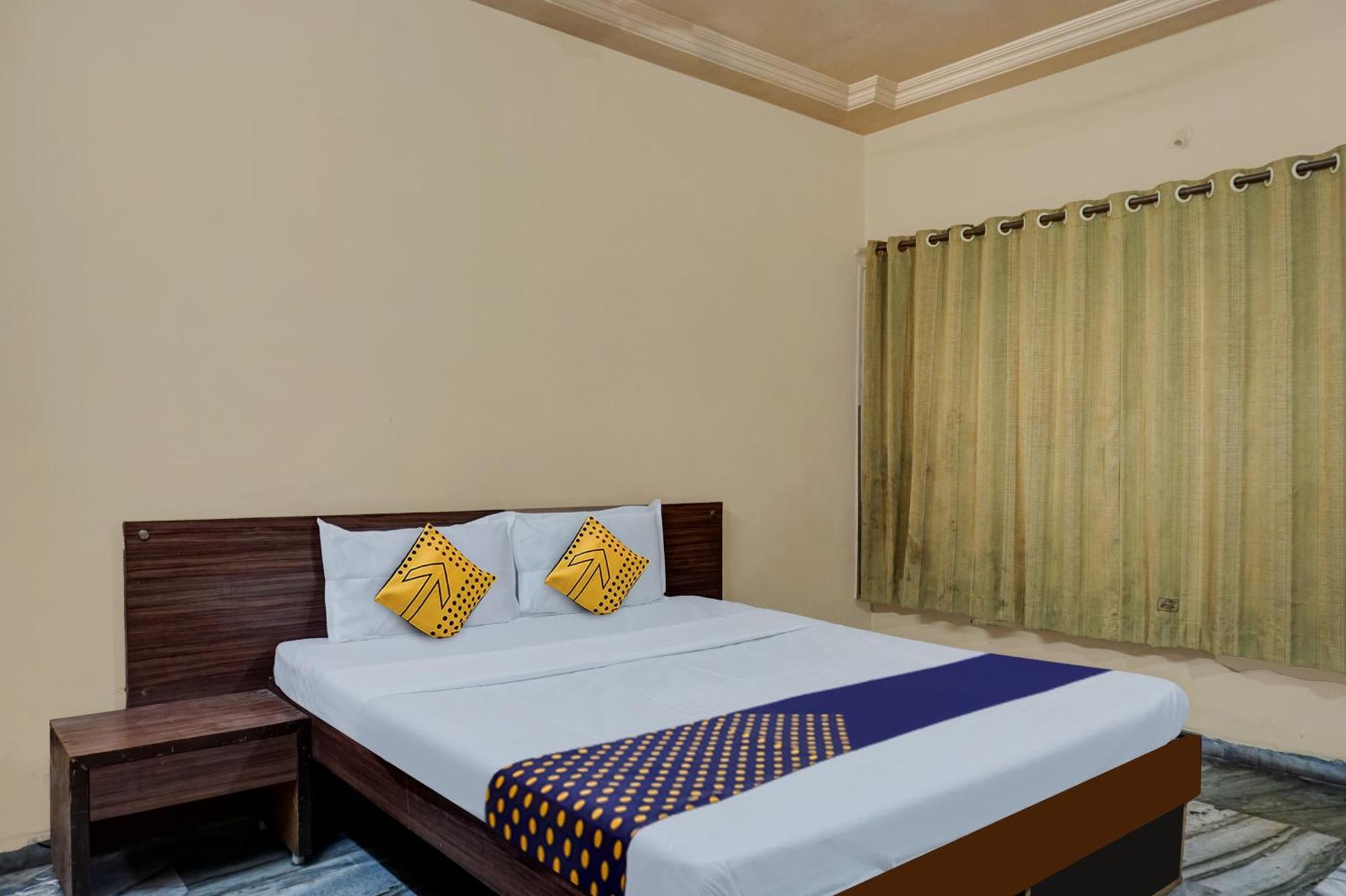 Hotel O Akash Lodge Lātūr المظهر الخارجي الصورة
