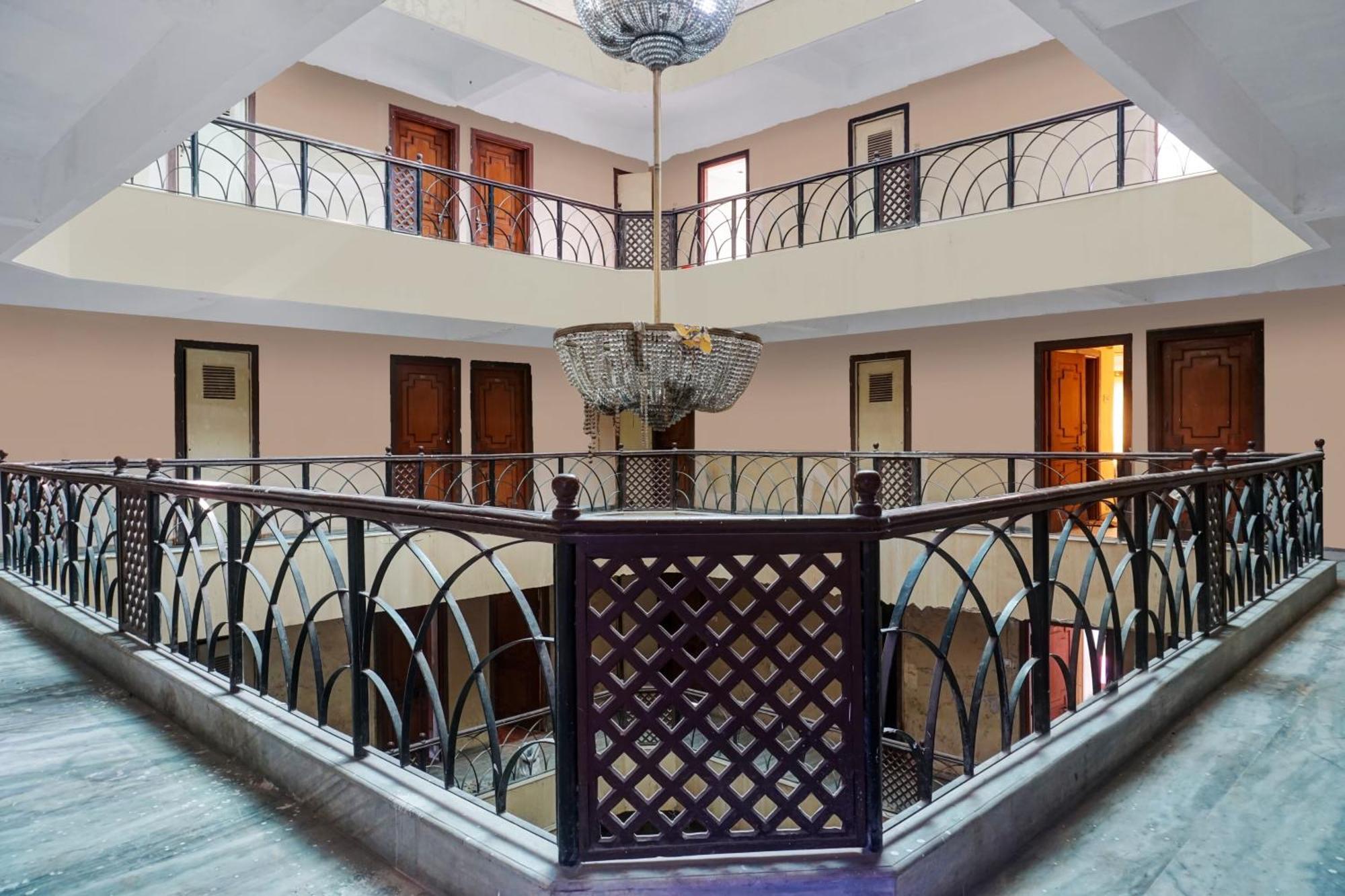 Hotel O Akash Lodge Lātūr المظهر الخارجي الصورة